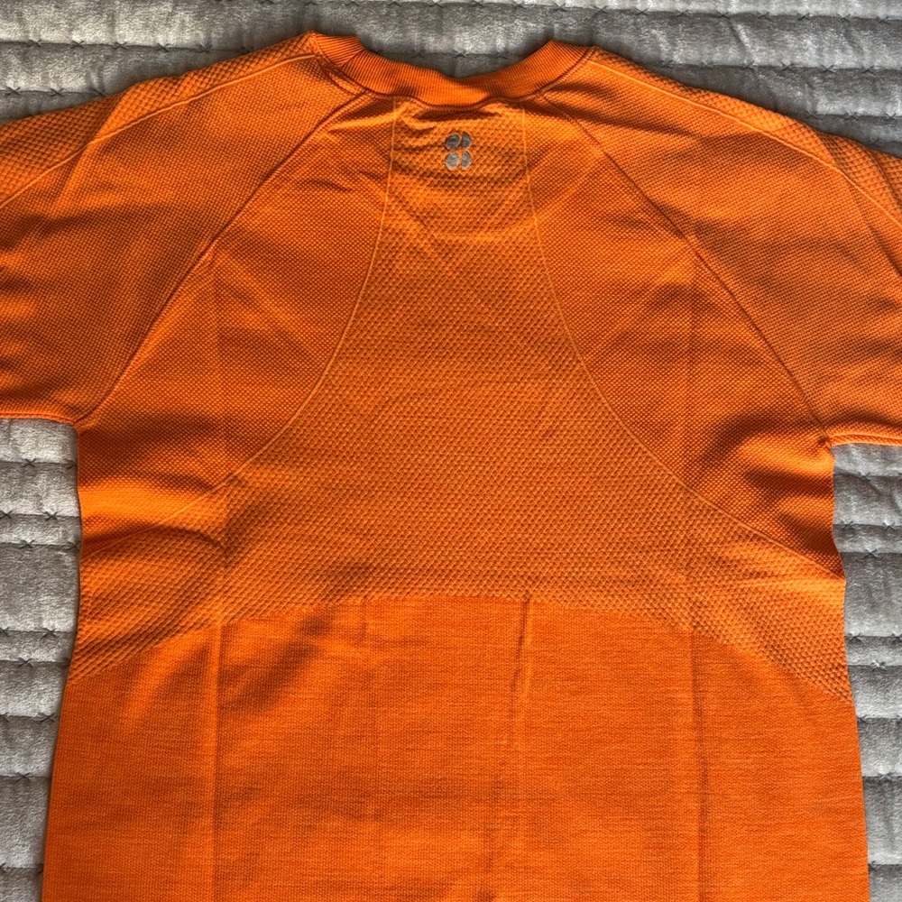 NWT $88 British Sweaty Betty Long Sleeve Workout Top Murcotte Orange Small - Picture 9 of 10